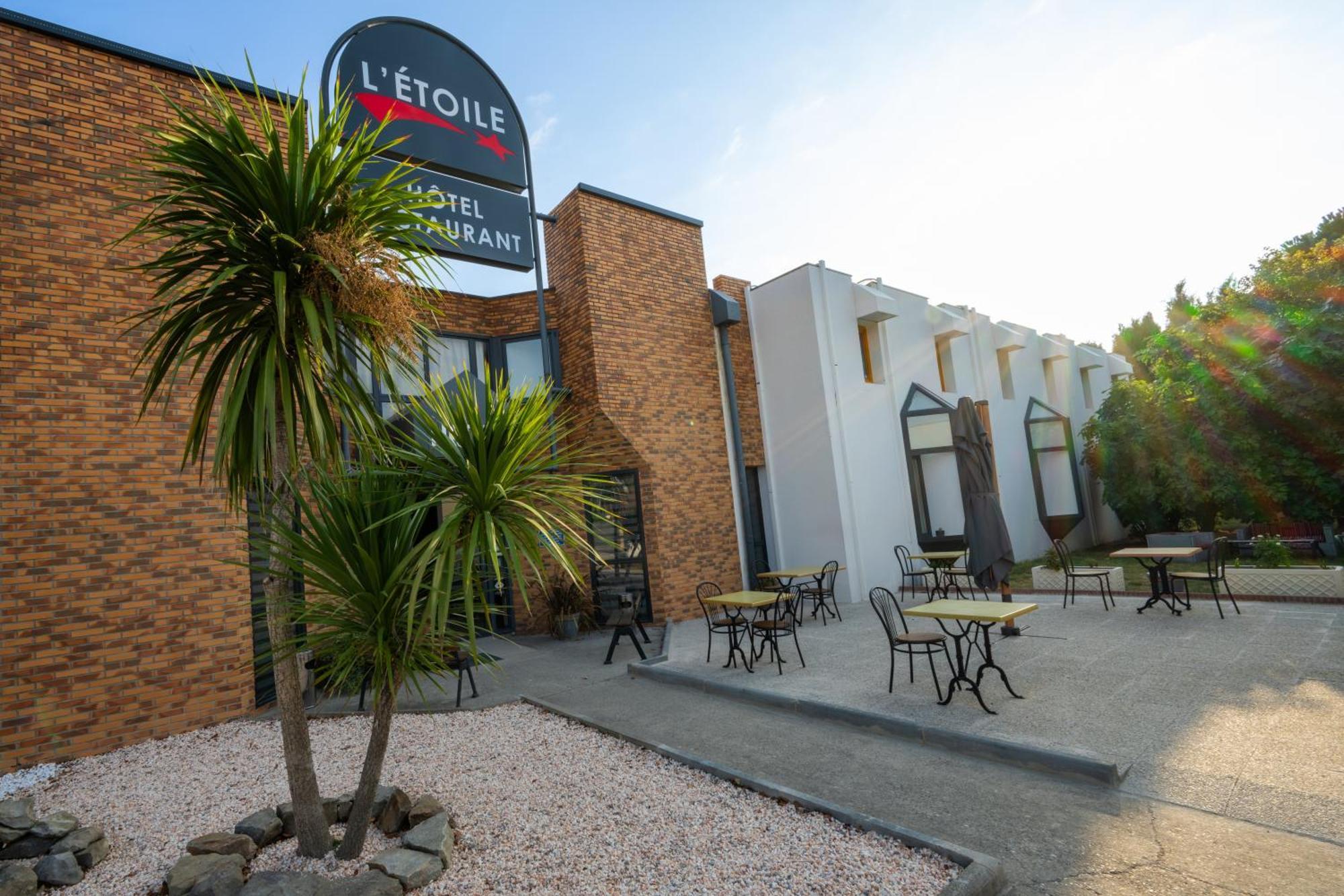 Hotel L'etoile Aeroport - A61