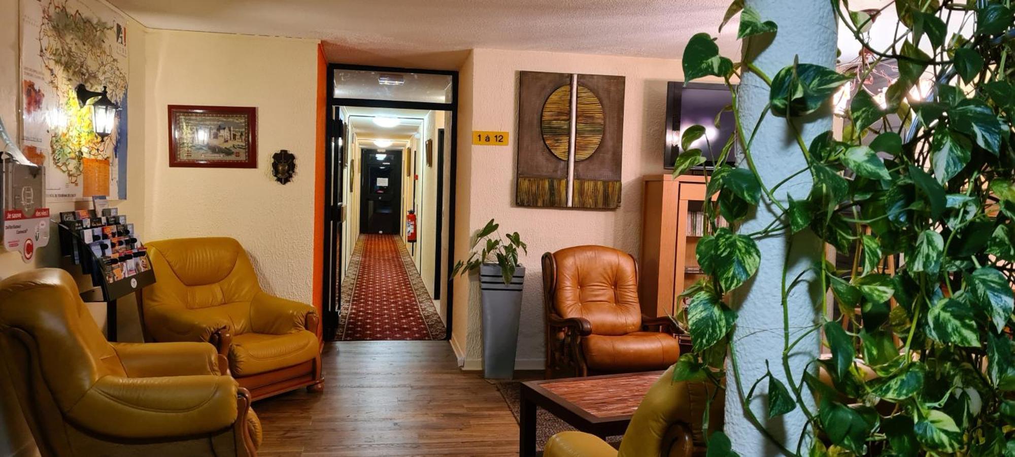 L'etoile Aeroport - A61 Hotel